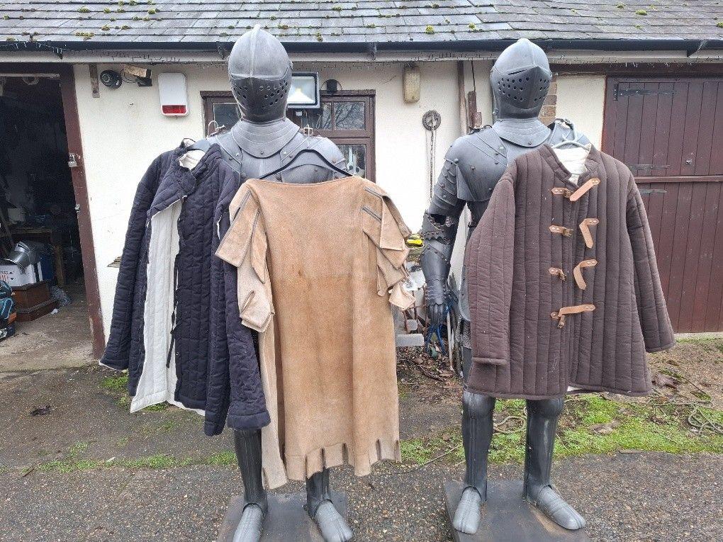 Costumes Various  - Medieval Costumes -  Ancient Armouries