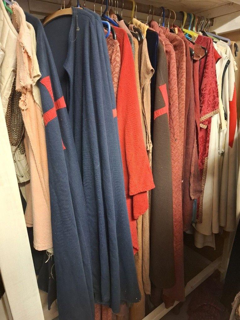 Tabards & Cloaks  - Medieval Costumes -  Ancient Armouries