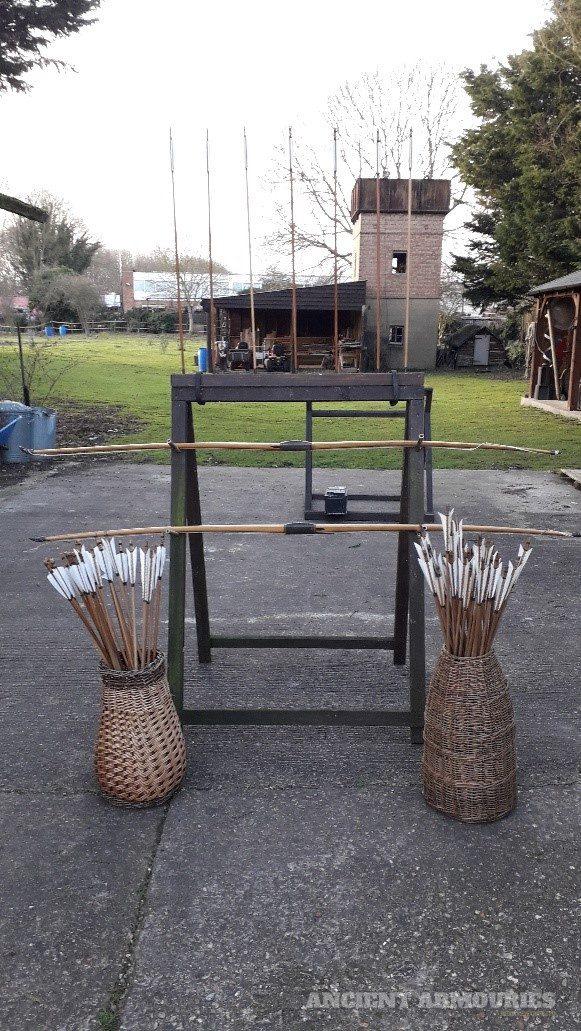 Longbow Stand & Arrows  - Arrows -  Ancient Armouries
